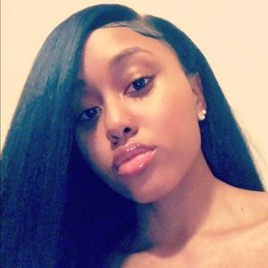 Meet your Posher, Aleah